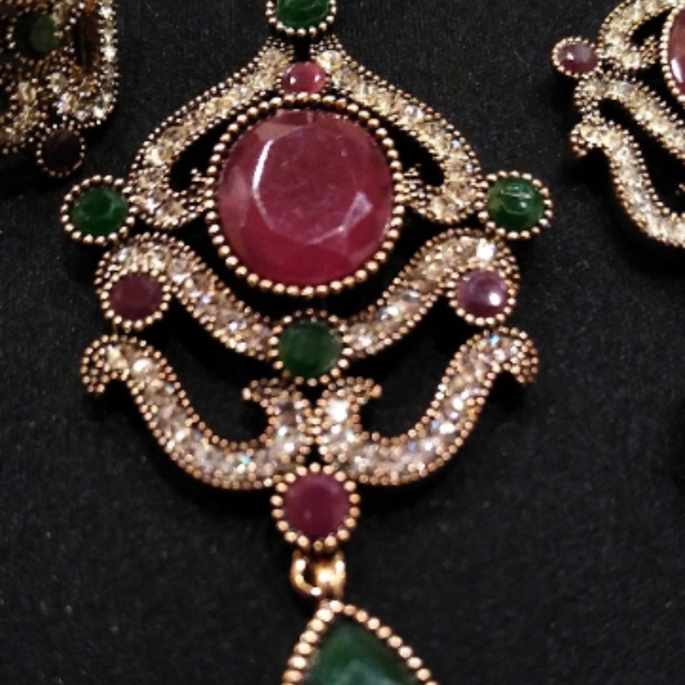 Turkish Jewelry Set - Picture 5 of 6